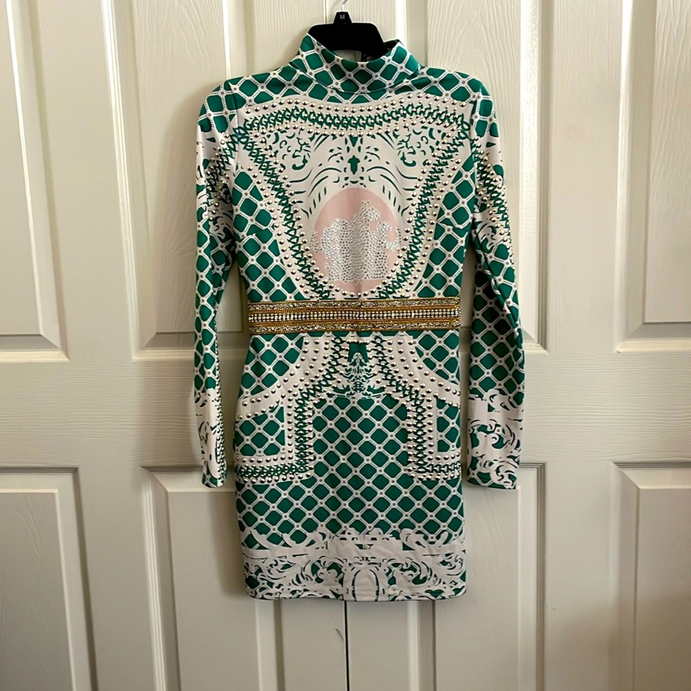 dress 95% polyester, 5% span
